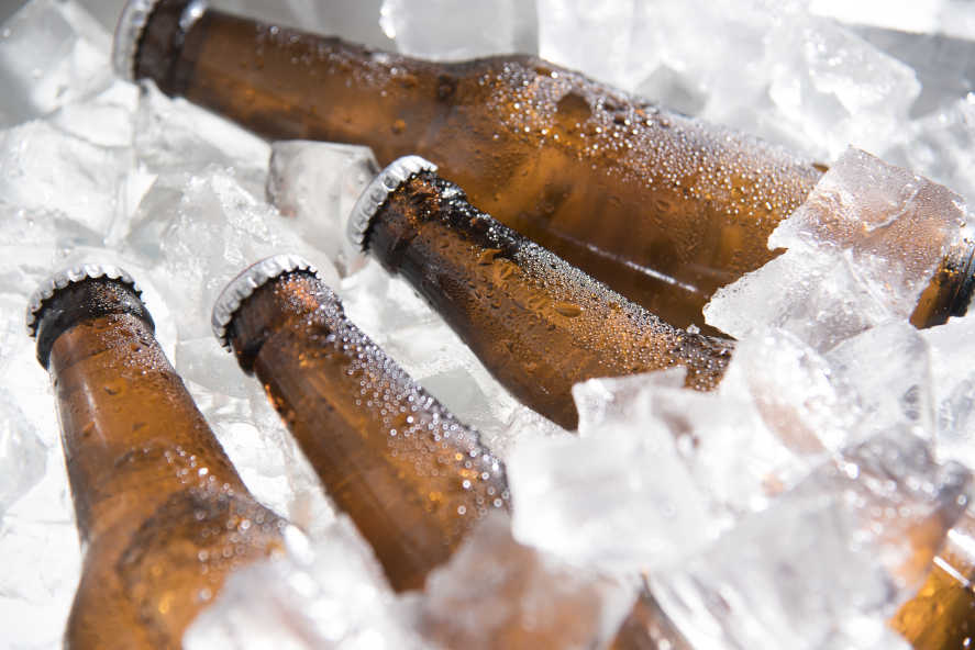 Bira En Hızlı Nasıl Soğutulur? Buz Kovasında & Peçete ile Bira Soğutmak