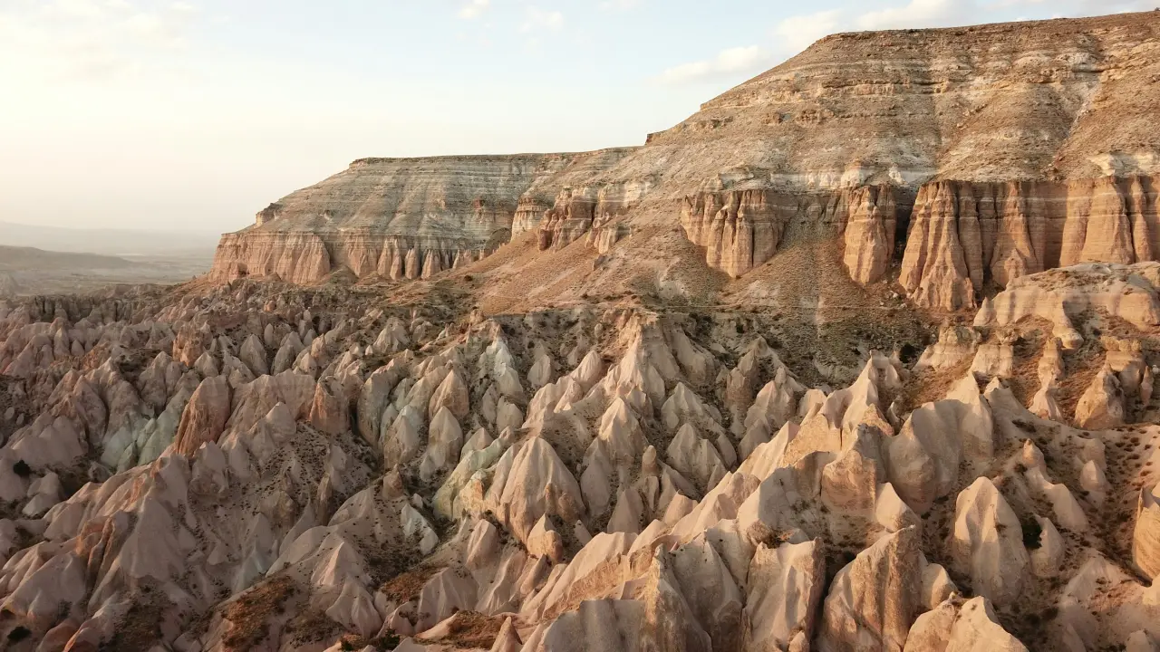 Kapadokya: Peri Bacaları Diyarında Bir Yolculuk