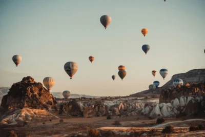 Kapadokya: Peri Bacaları Diyarında Bir Yolculuk